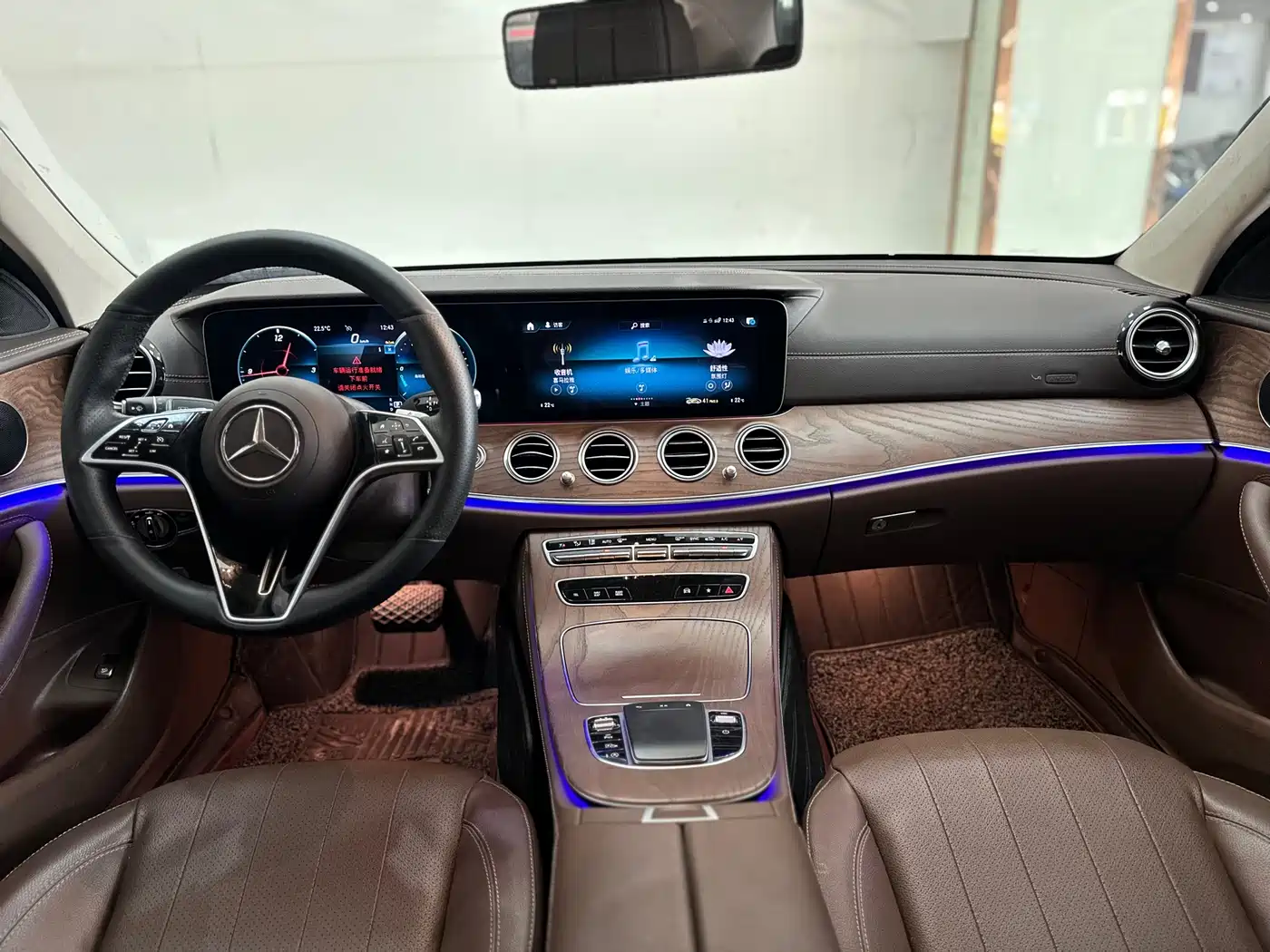 Mercedes-Benz E-Class 2023 E 300 L Fashion фото 14