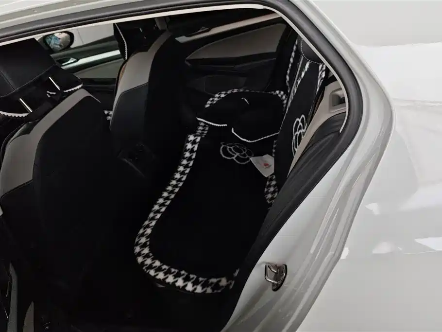 Volkswagen Golf 2021 280TSI DSG Pro фото 11