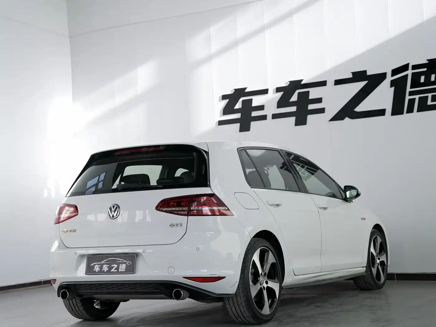 Volkswagen Golf GTI 2016 2.0TSI GTI фото 20