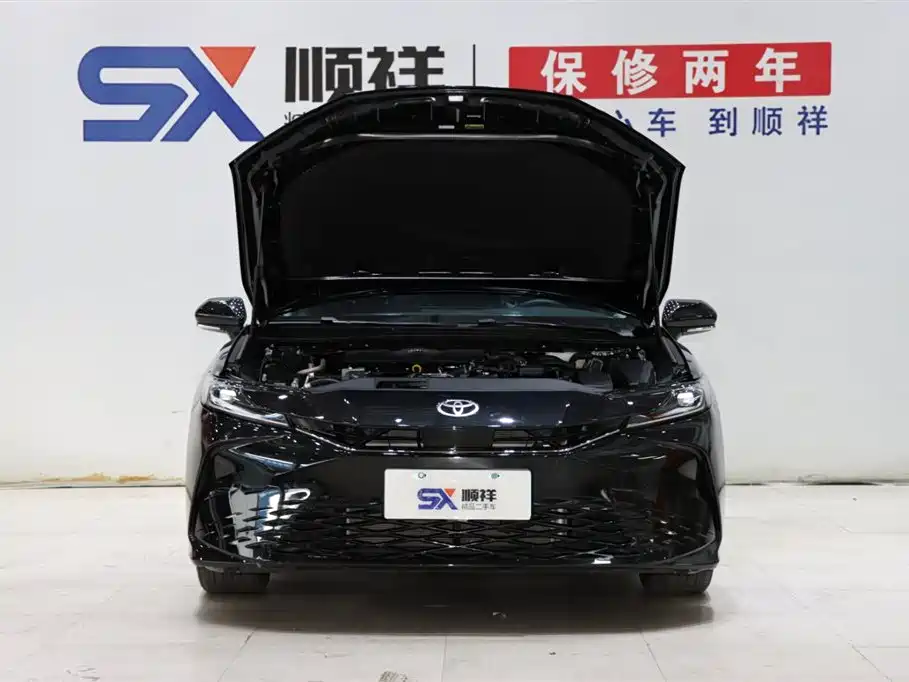 Toyota Camry 2024 Hybrid 2.0HGVP Luxury Edition фото 18