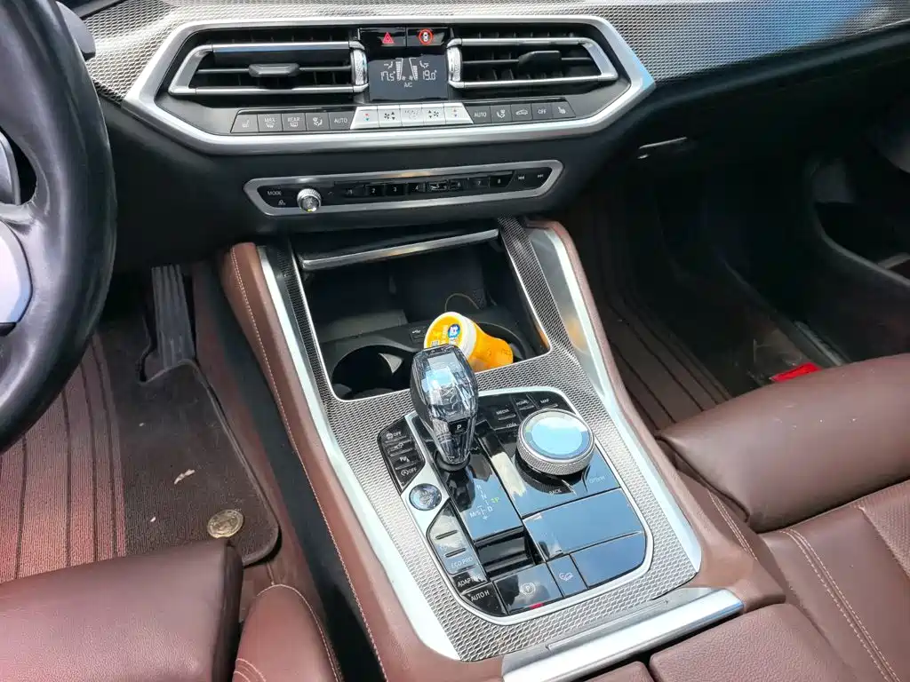 Фото 15 - BMW X6