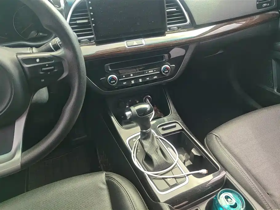 Kia K4 2014 1.8L Automatic GLS фото 16
