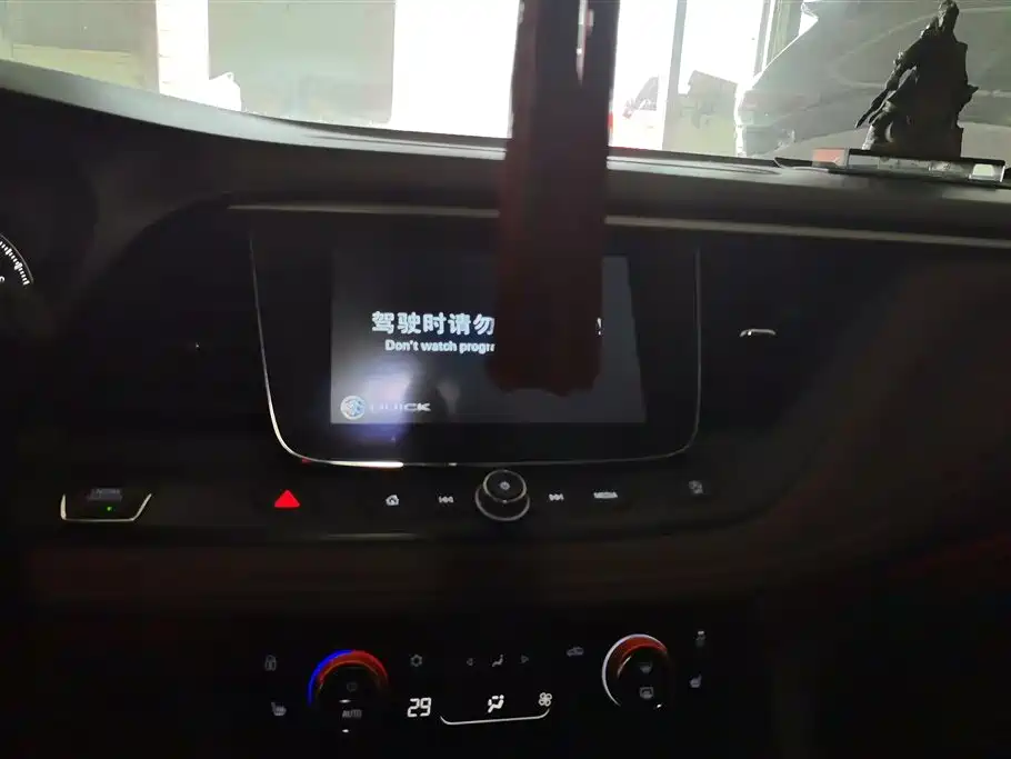 Buick GL6 2019 18T 6-seat Connected Premium China VI фото 13
