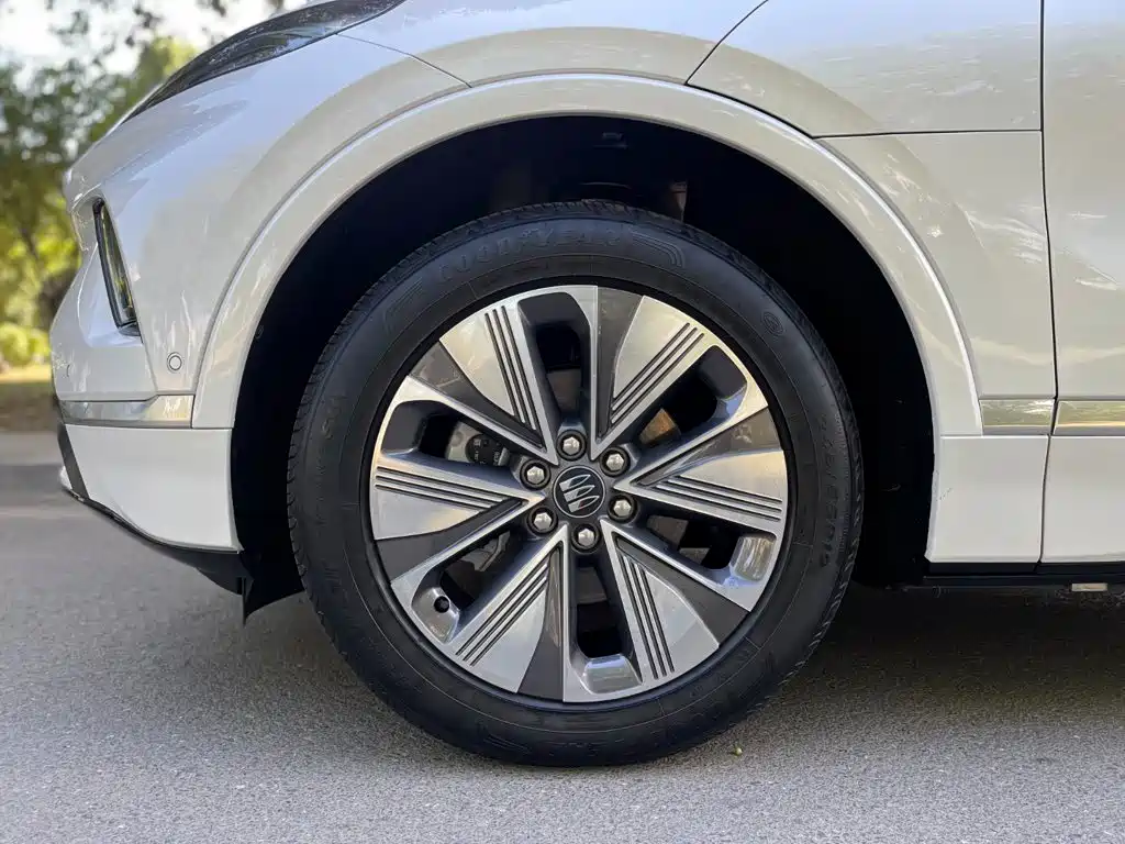 Buick E5 2025 2025 Model 620KM Premium Edition