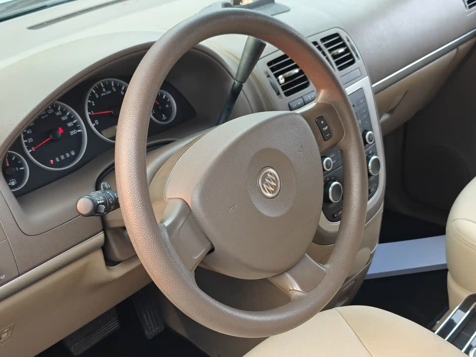 Фото 6 - Buick GL8