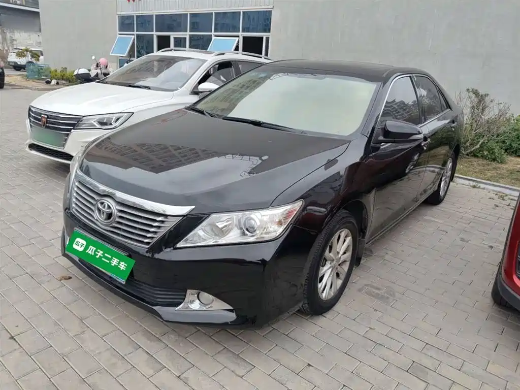 Toyota Camry 2013 2.0G Comfort фото 2