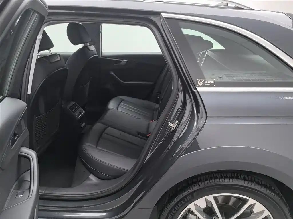 Audi A4 (Import) 2022 2022 allroad quattro