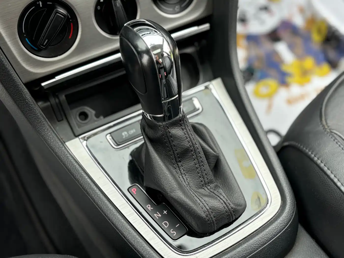 Volkswagen Lavida 2013 Facelift Classic 1.6L Automatic Comfort фото 11