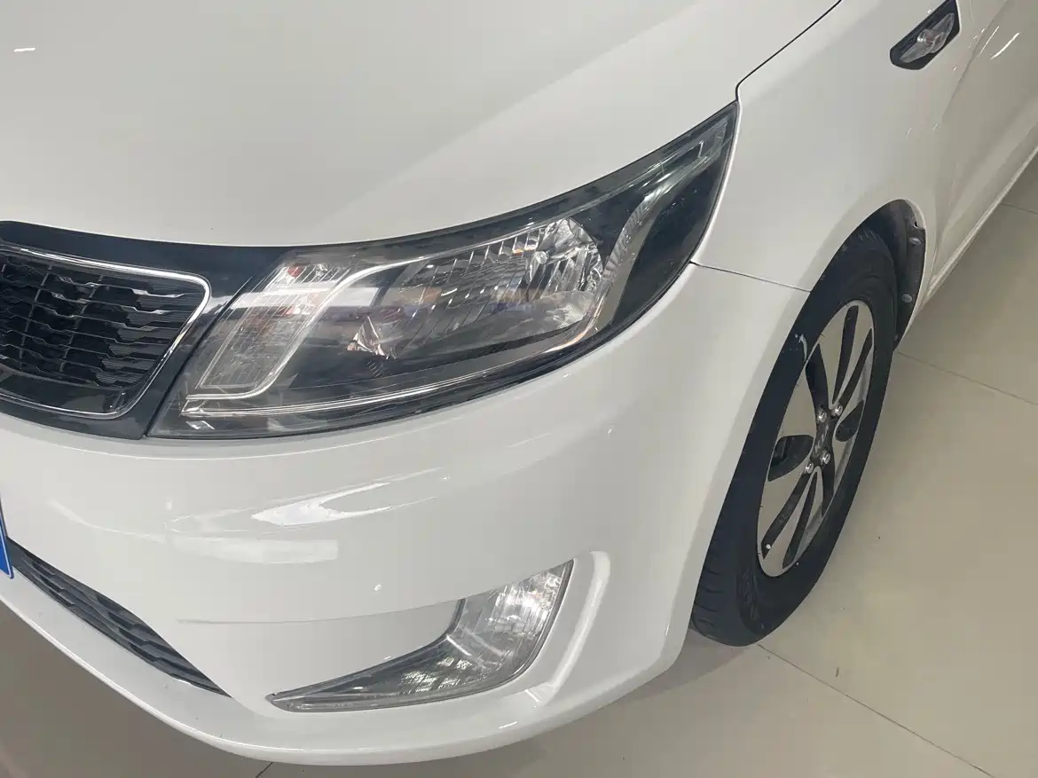 Kia K2 2012 Model Hatchback 1.4L AT GLS фото 11