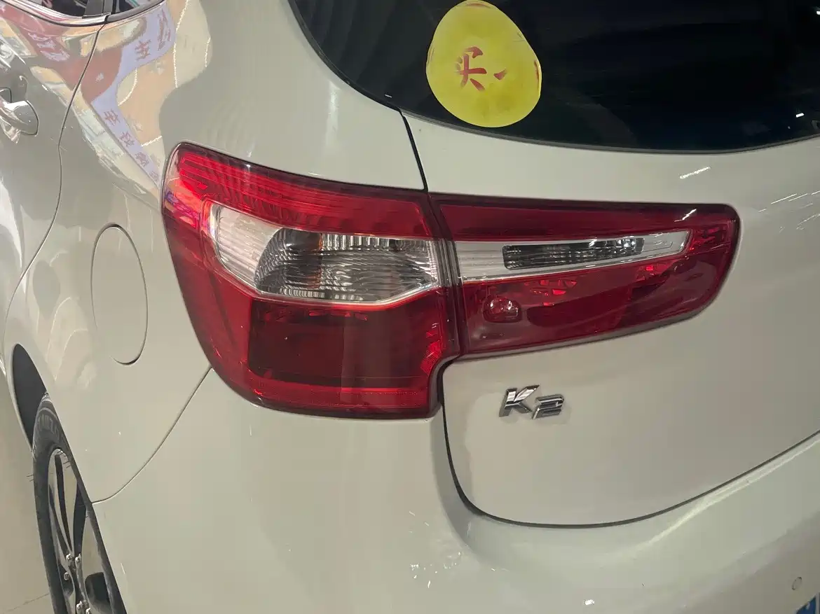 Kia K2 2012 Model Hatchback 1.4L AT GLS фото 16