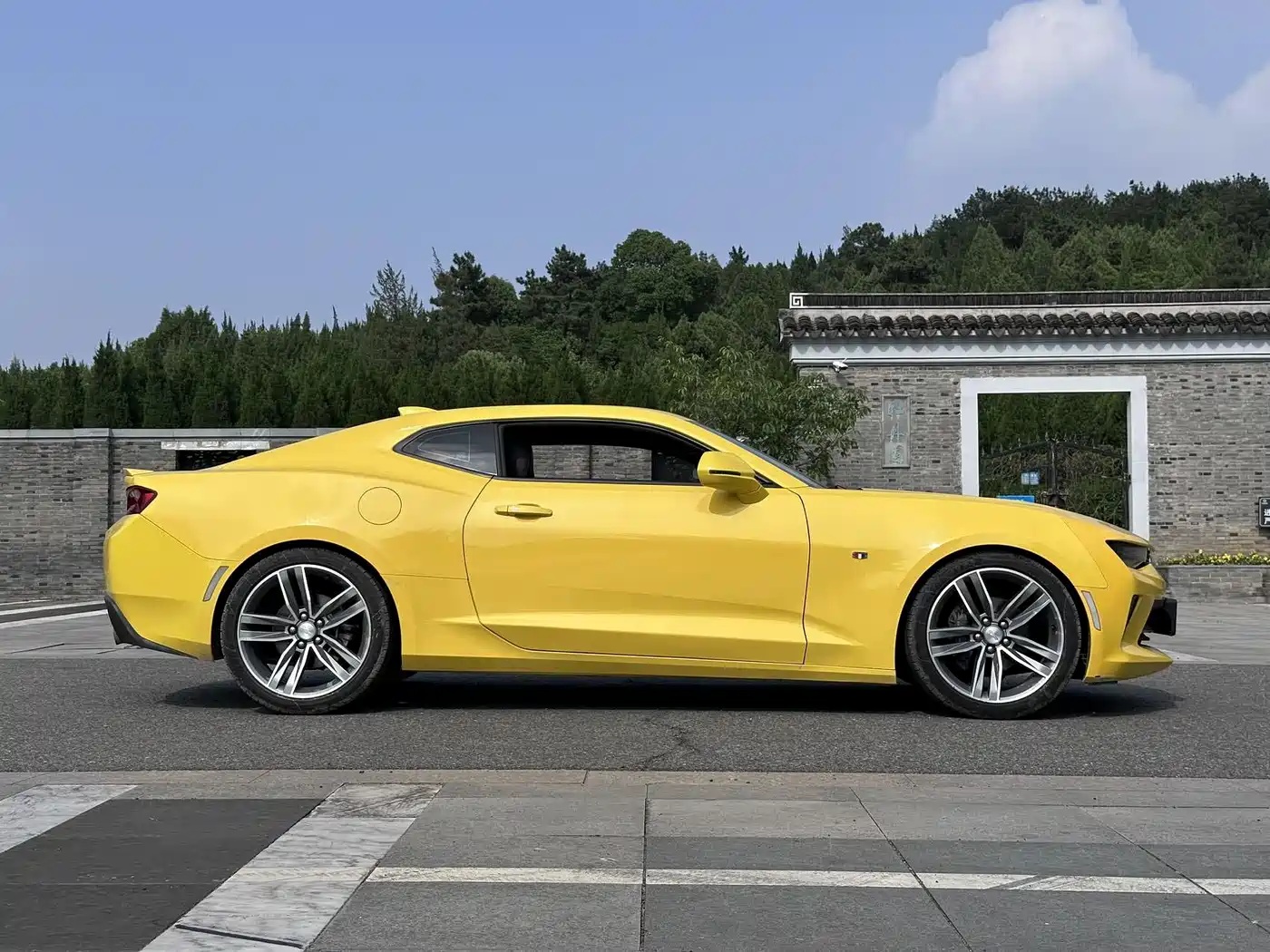 Chevrolet Camaro 2017 2.0T RS фото 3