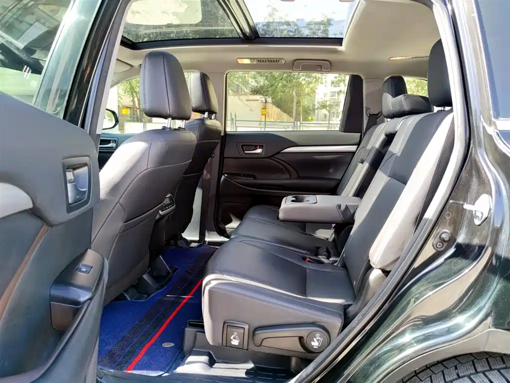 Toyota Highlander 2018 2.0T 4WD Premium 7-seater (China V) фото 10