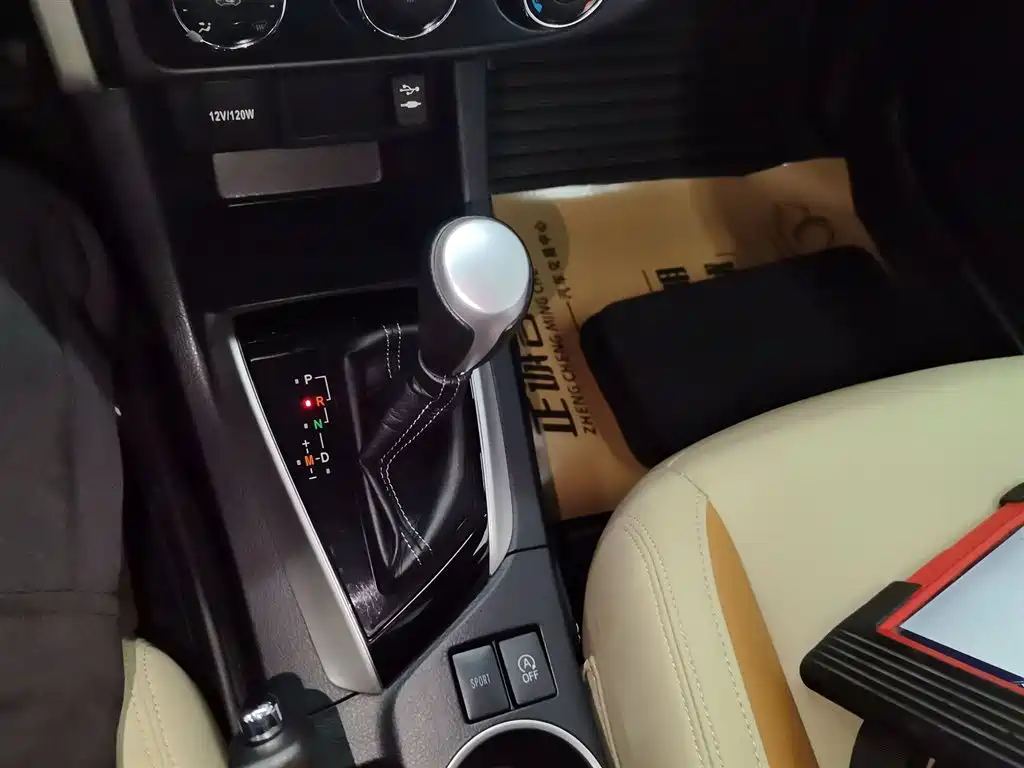 Toyota Levin 2017 Facelift 185T CVT Elite Edition China VI фото 7