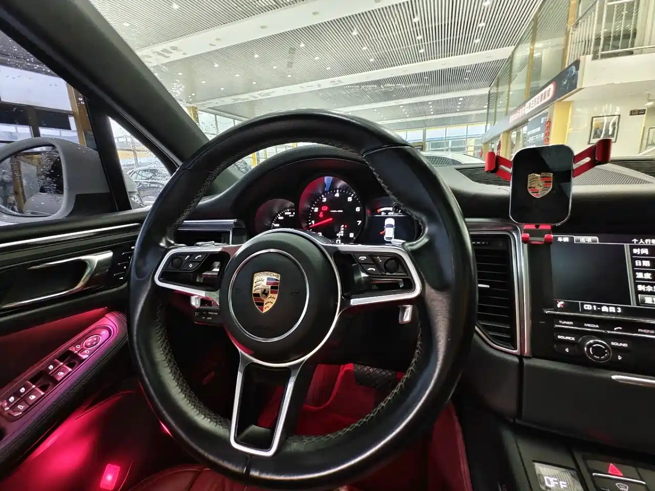 Porsche Macan 2016 Macan 2.0T фото 17