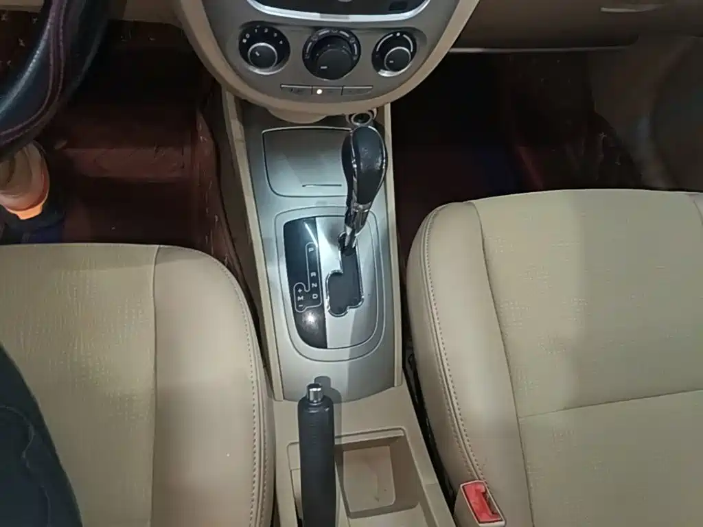 Фото 14 - Buick Excelle