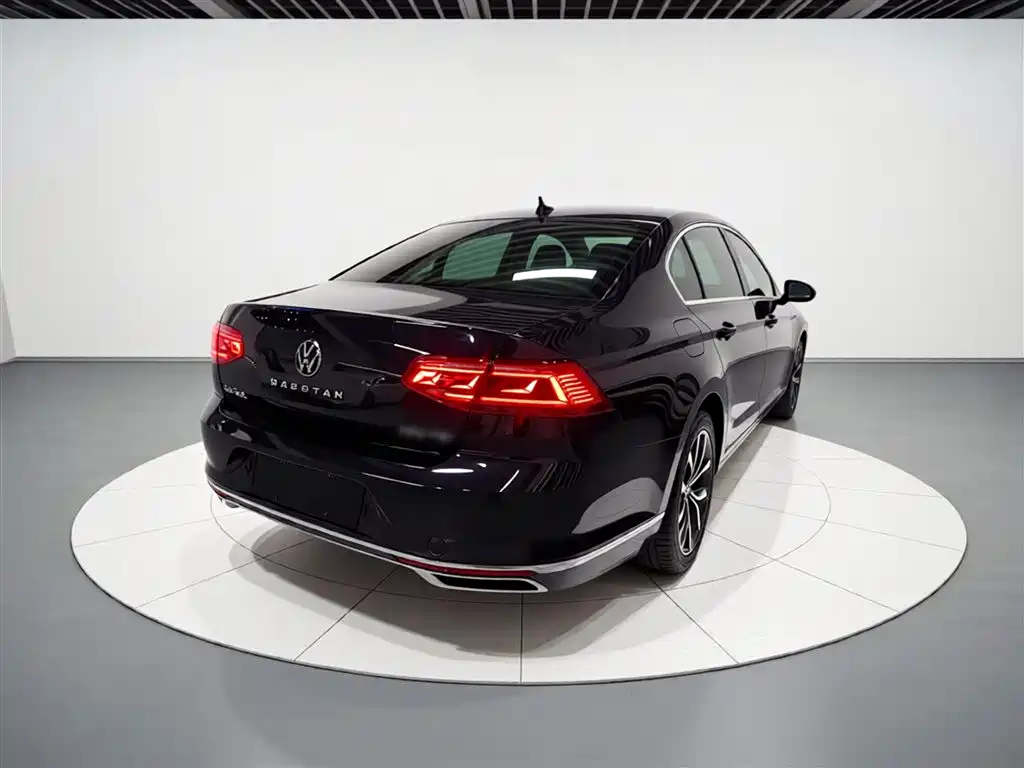 Volkswagen Magotan 2020 330TSI DSG Leading фото 7