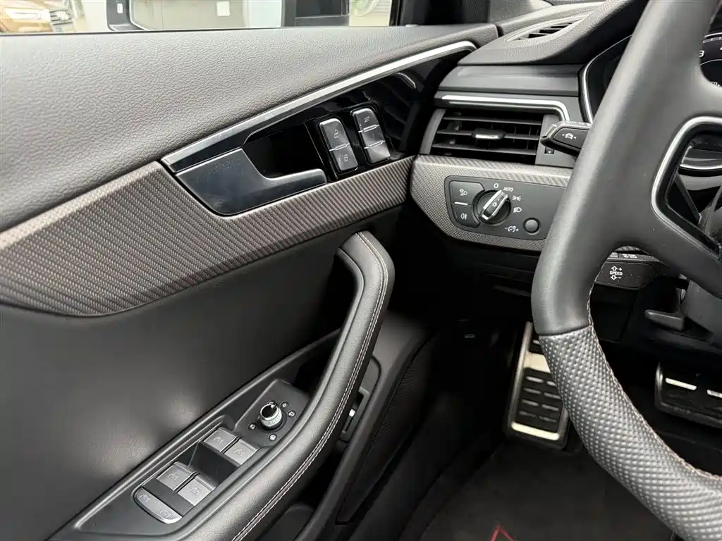 Audi A4L 2024 40 TFSI quattro RS Kit Speed Edition фото 8