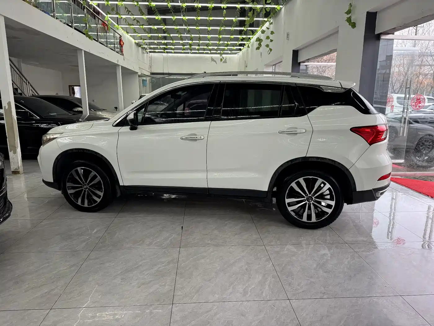 GAC Trumpchi Trumpchi GS4 2017 235T Automatic 2WD Luxury Smart Connected Edition фото 4