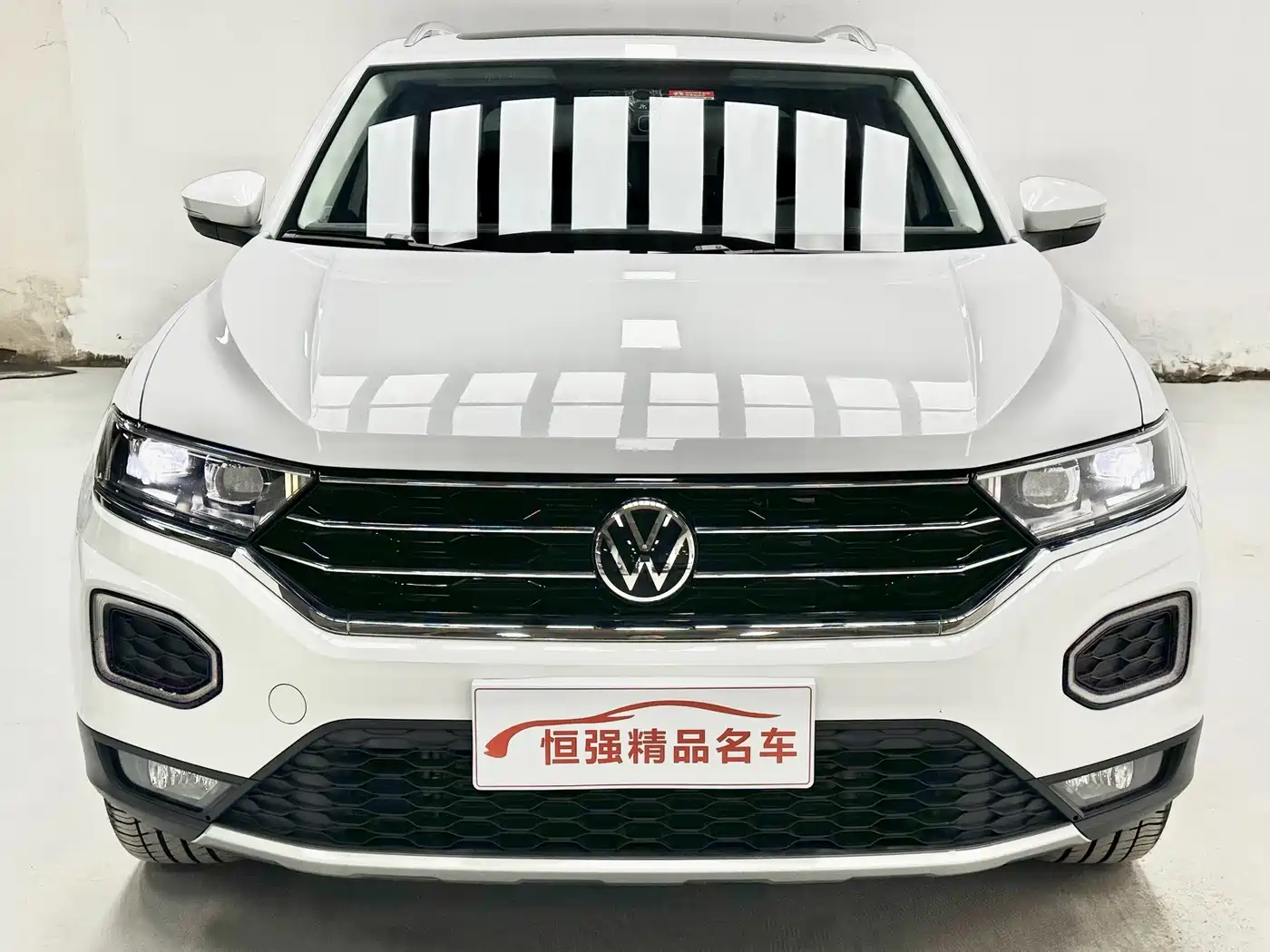 Volkswagen T-ROC 2021 280TSI DSG 2WD Comfort Smart Connect 30th Anniversary Edition фото 2