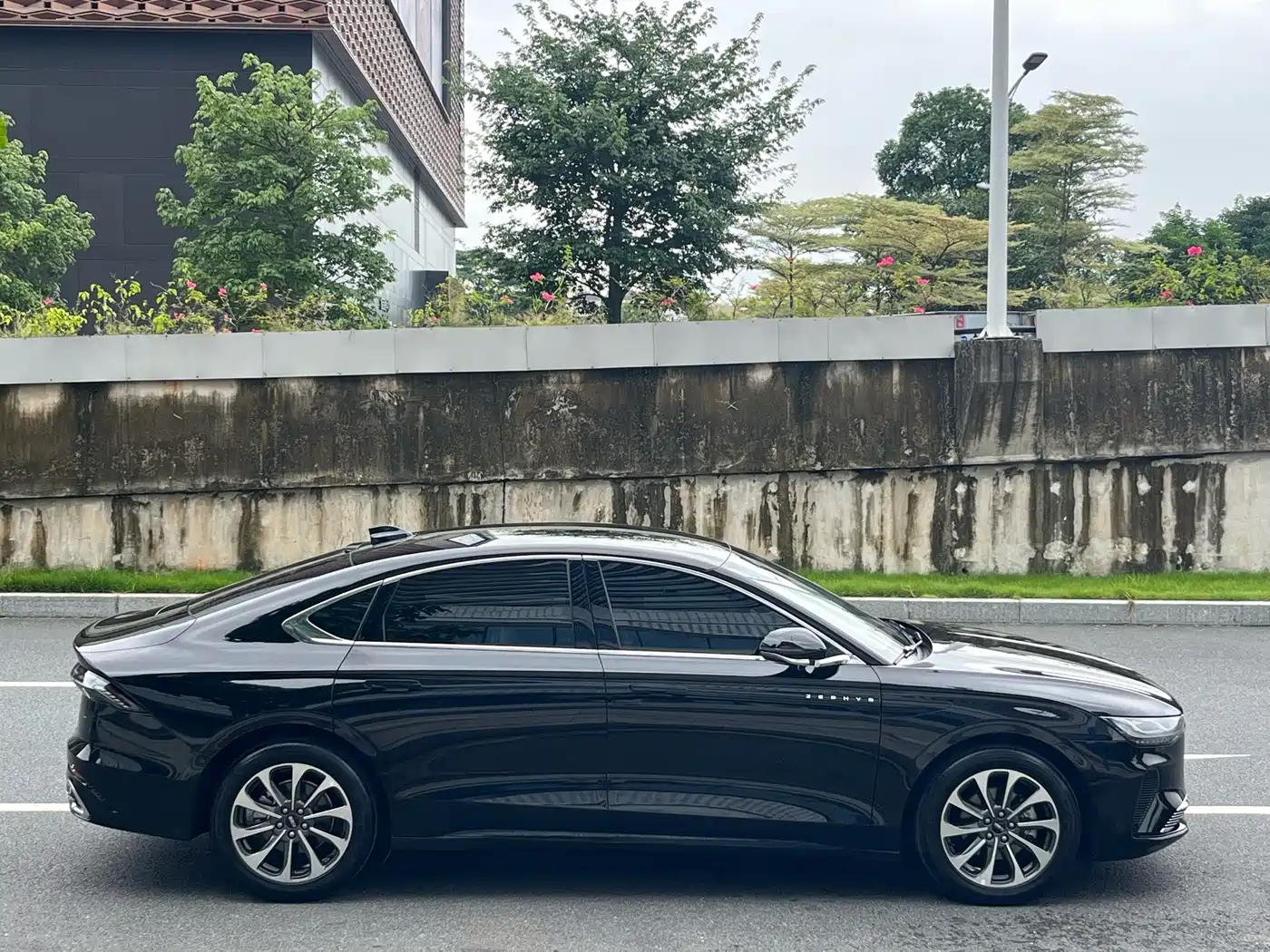 Lincoln Z 2025 2025 2.0T Premium Edition