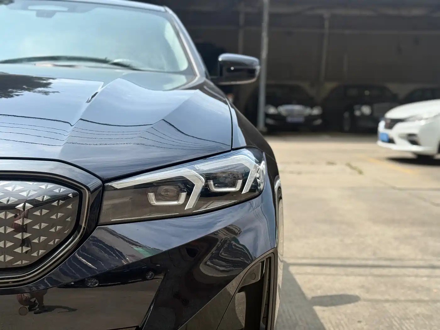 BMW i3 2025 eDrive 40 L Shadow Night Sport Package фото 18
