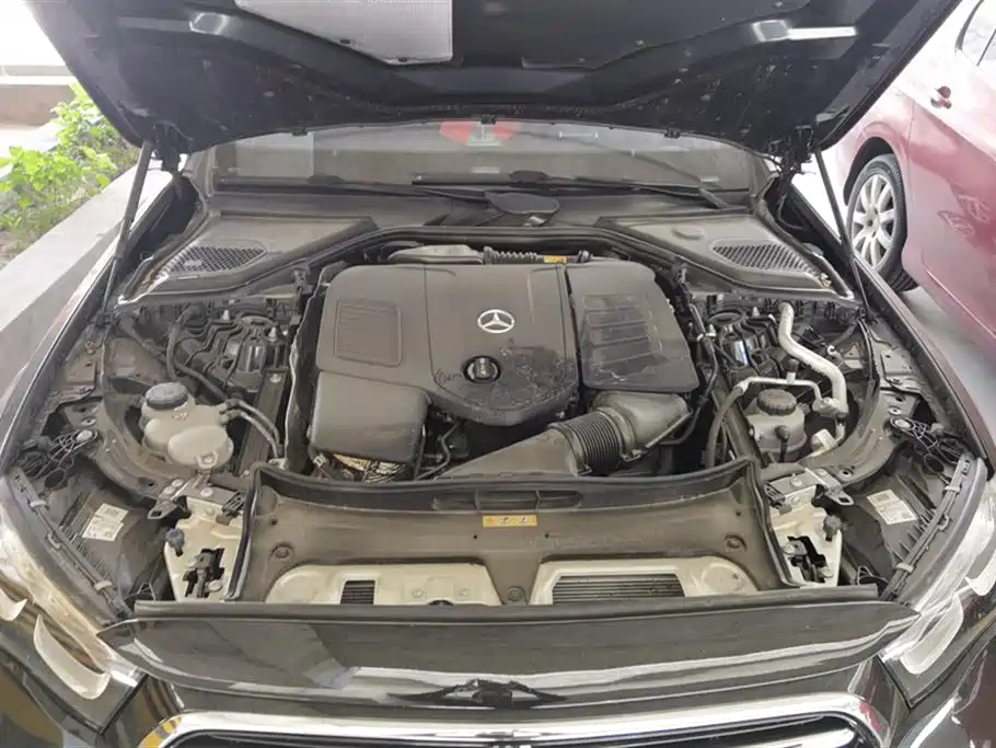 Mercedes-Benz E-Class 2024 E 300 L Fashion фото 10