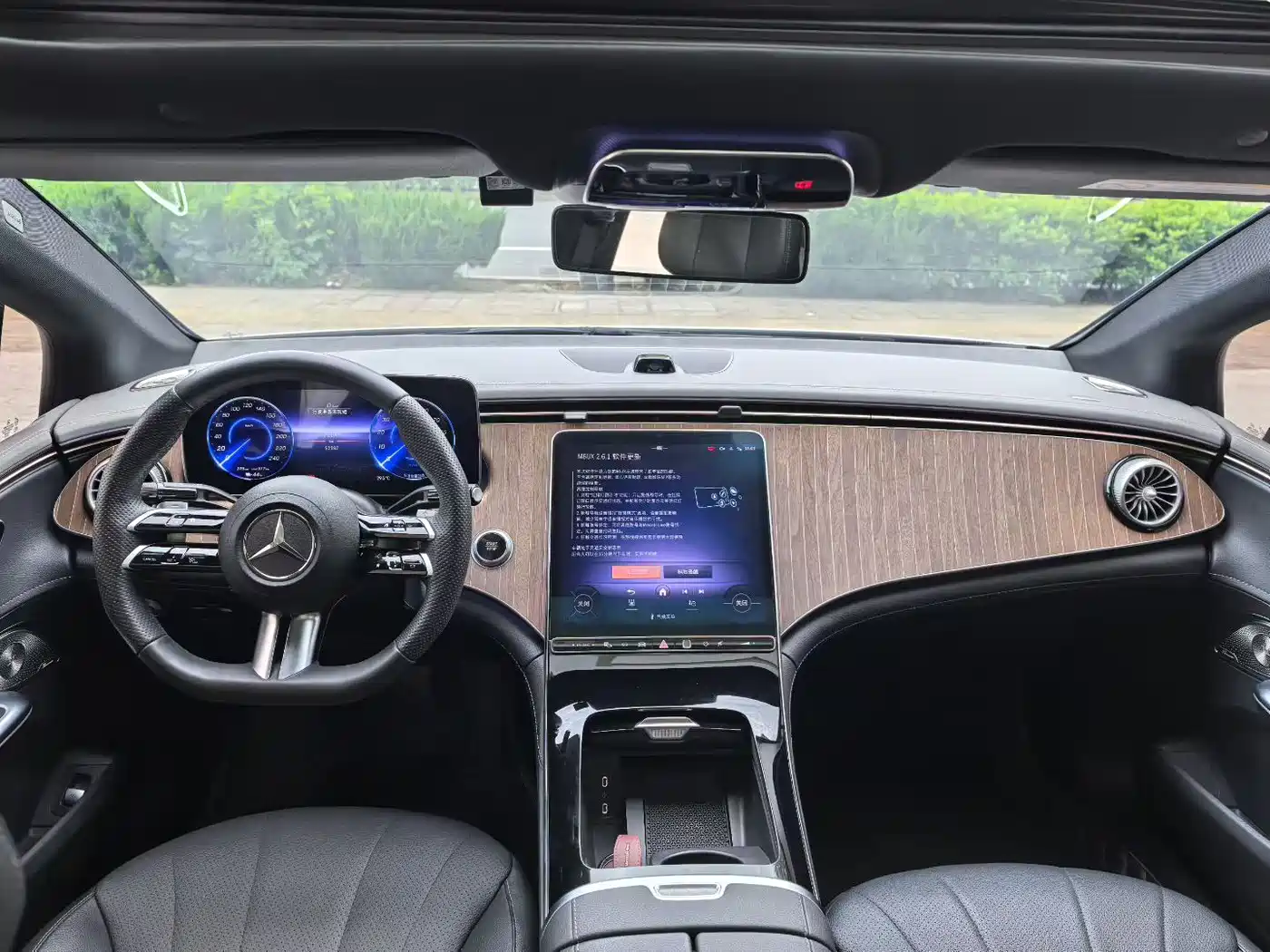 Mercedes-Benz EQE 2022 350 Pioneer Edition фото 6