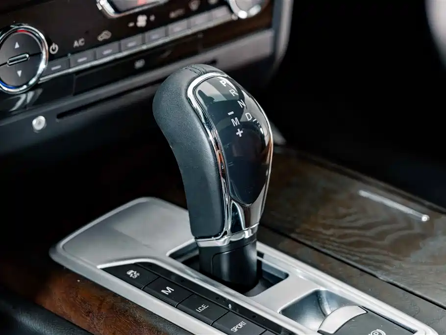 Photo 14 - Maserati Ghibli