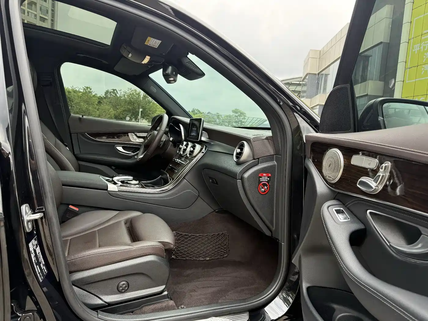 Mercedes-Benz GLC 2019 Facelift GLC 260 L 4MATIC Luxury фото 18