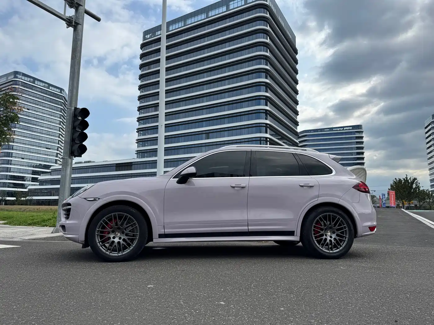 Porsche Cayenne 2012 Cayenne GTS 4.8L фото 6