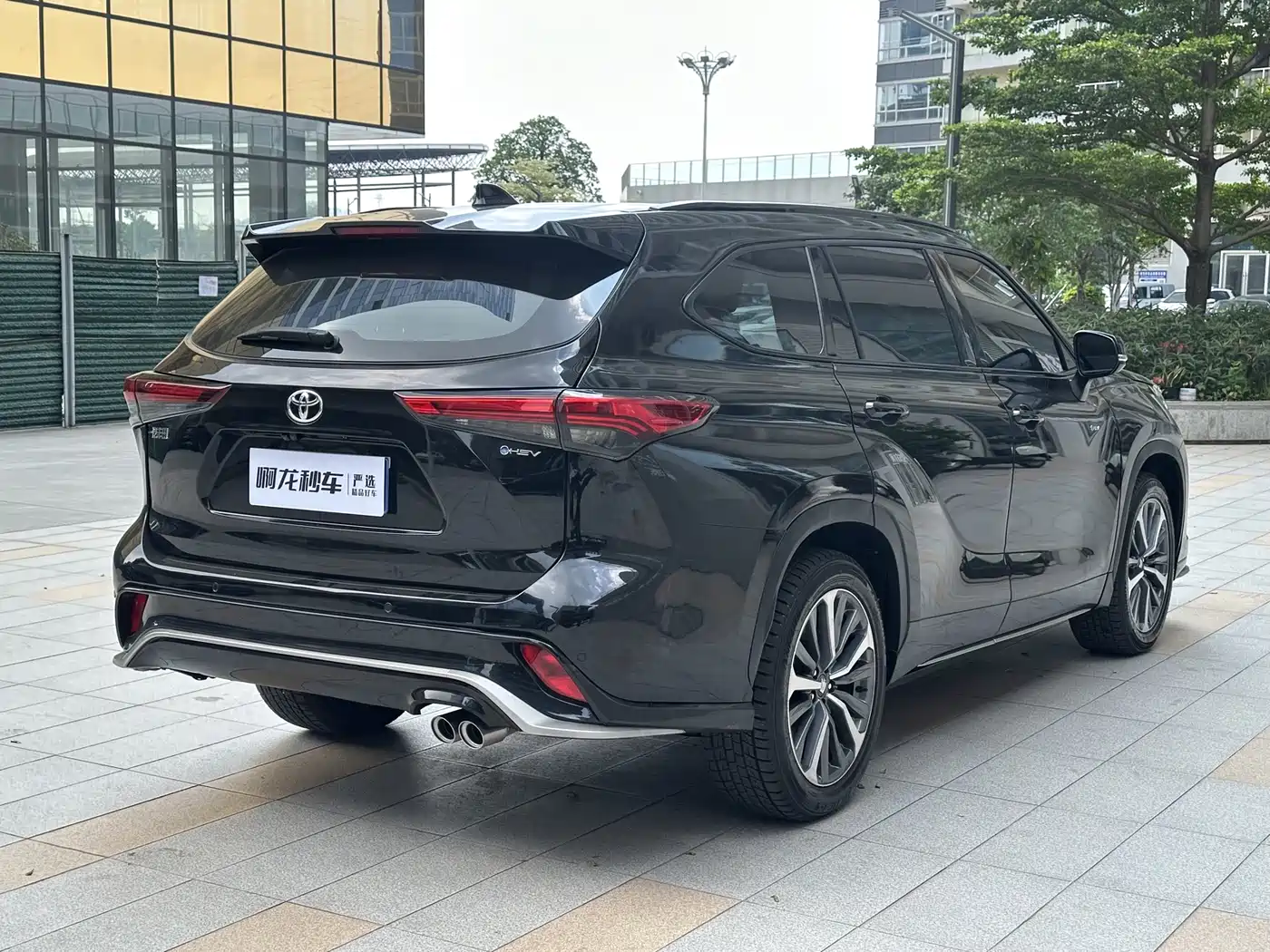 Toyota Crown Kluger 2024 2.5L HEV 4WD Flagship Edition фото 4