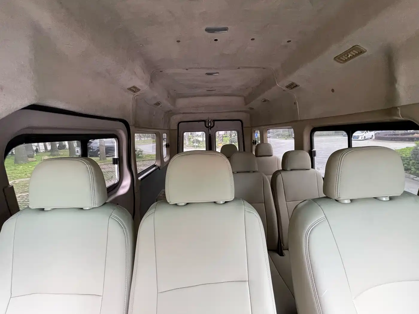 Dongfeng Yufeng Yufeng 2015 2016 2.5T Prestige Edition High-spec LWB High-roof China V ZD25