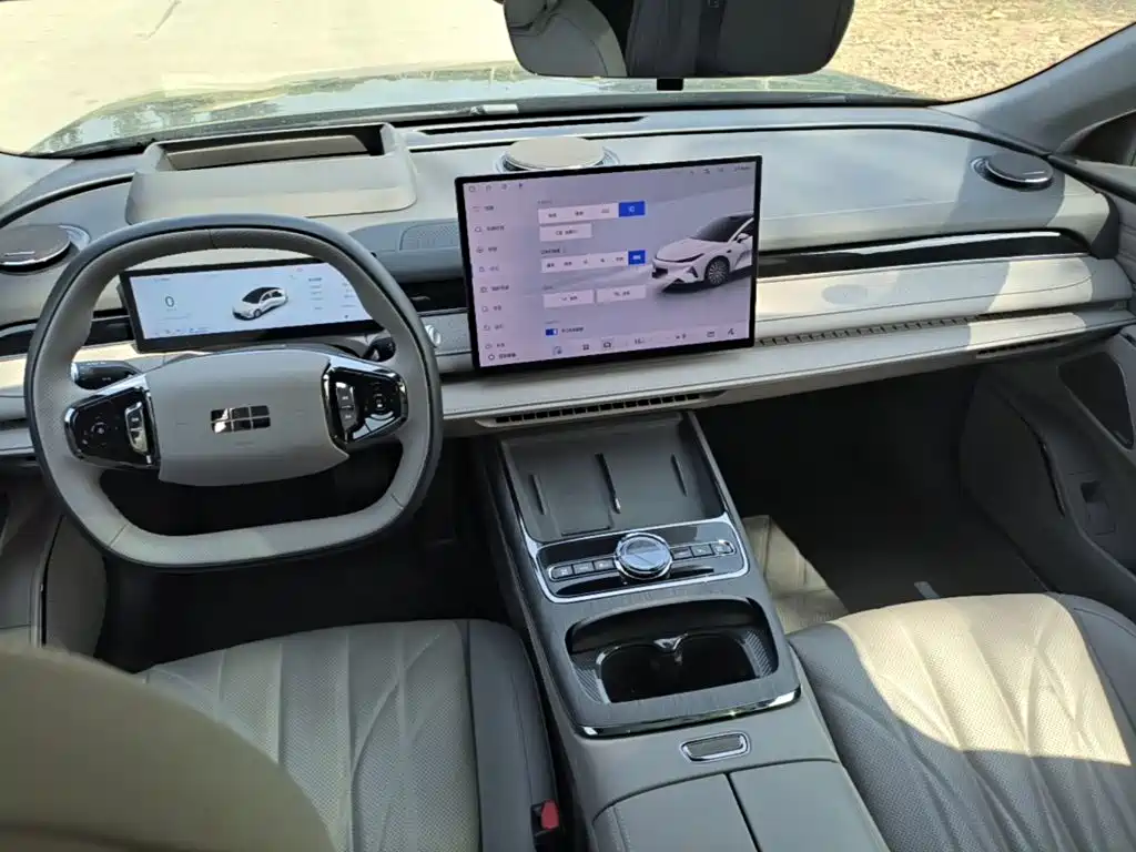 Geely Galaxy Galaxy Xingyao 8 2025 2025 130km EM-P Starship Edition