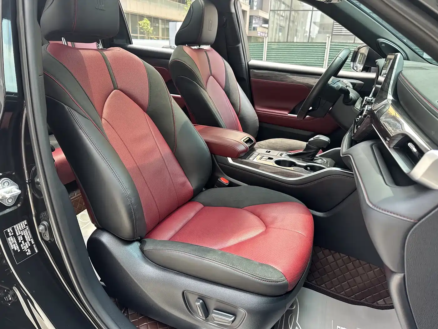 Toyota Crown Kluger 2024 2.5L HEV 4WD Flagship Edition фото 9