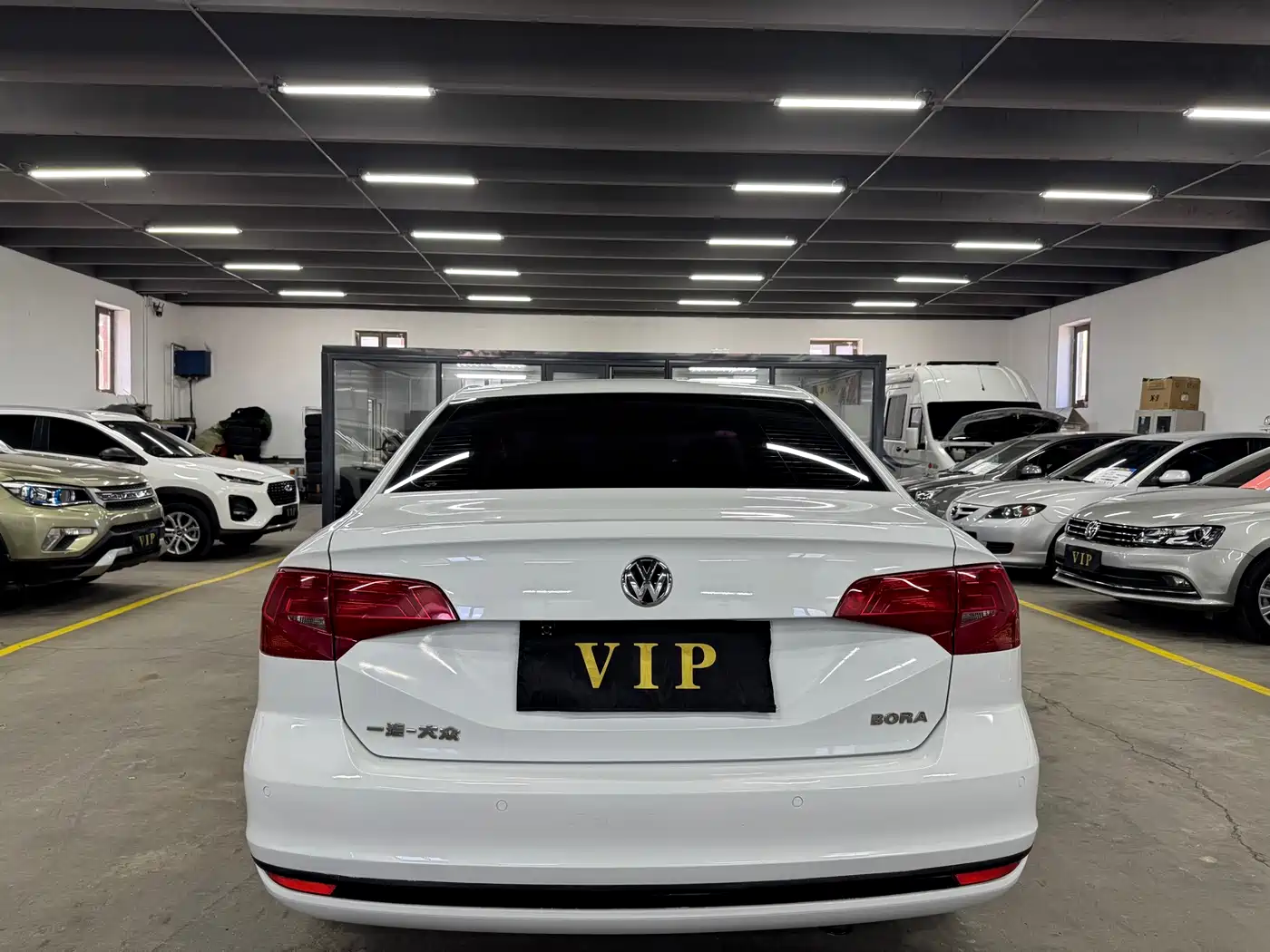 Volkswagen Bora 2016 Model 1.6L Automatic Fashion фото 6
