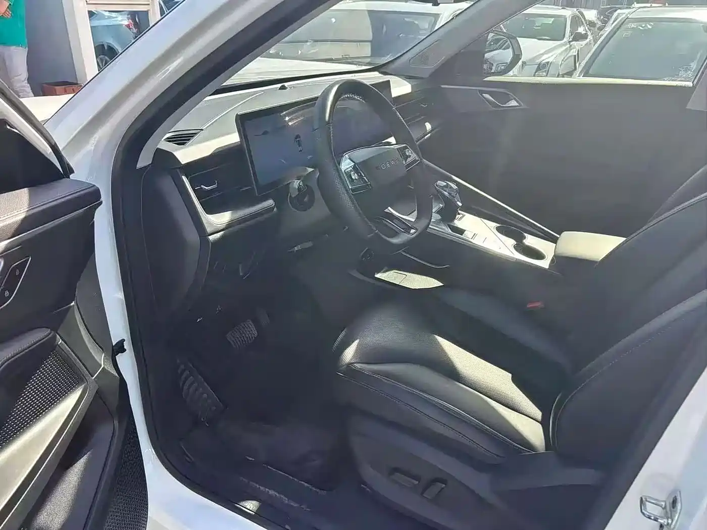 Photo 6 - Roewe RX5