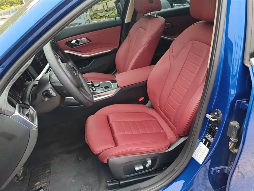 BMW 3-SERIES
