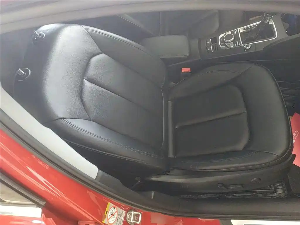 Audi A3 2018 30th Anniversary Limousine 35 TFSI Style фото 25