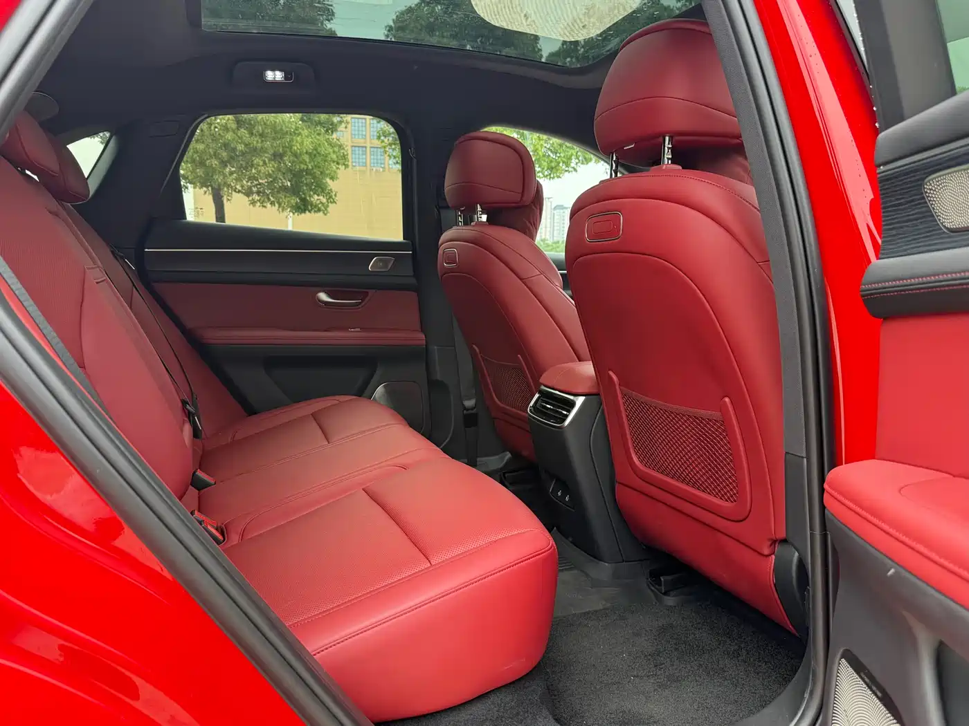 AITO Wenjie AITO M5 2025 Extended Range Ultra AWD фото 12