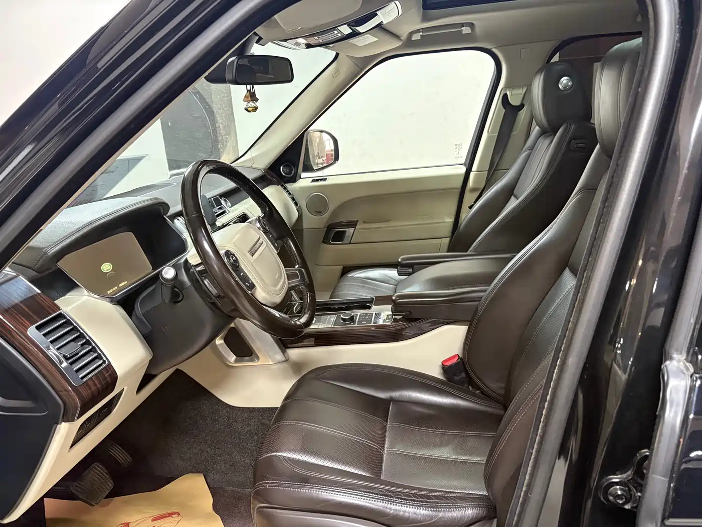 Land Rover Range Rover 2015 3.0 SC V6 Vogue фото 8