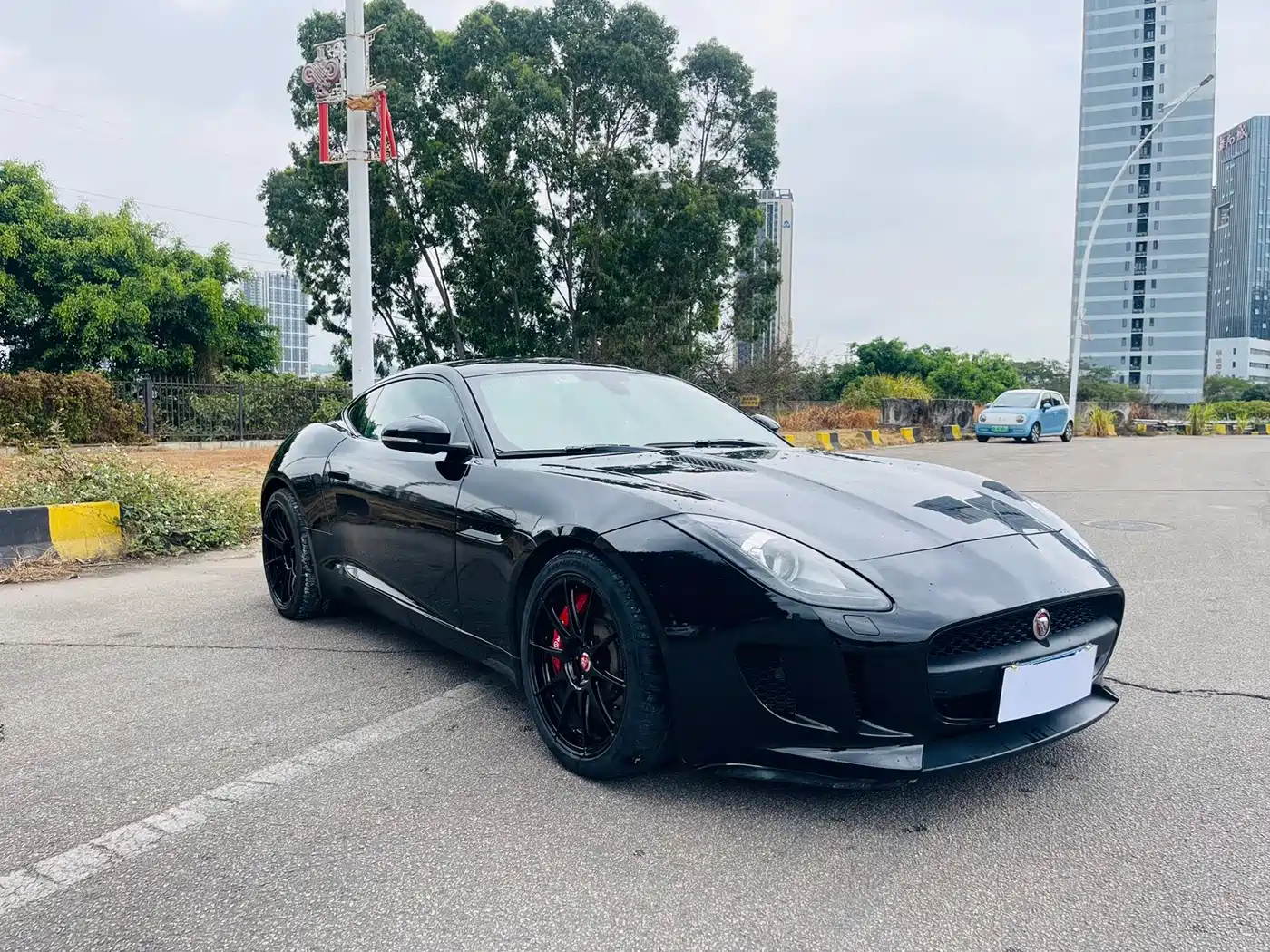 Jaguar F-TYPE 2015 3.0 SC Hardtop фото 3