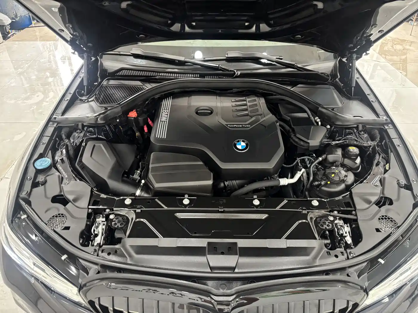 BMW 3 Series 2020 Facelift 325Li M Sport Night Edition фото 30