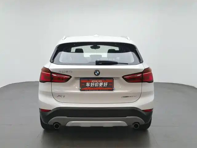BMW X1 2019 xDrive20Li Premium Model — фото 4
