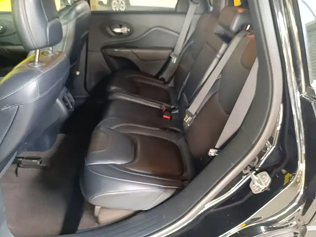 Jeep Cherokee 2016 2016 2.4L Leading Edition