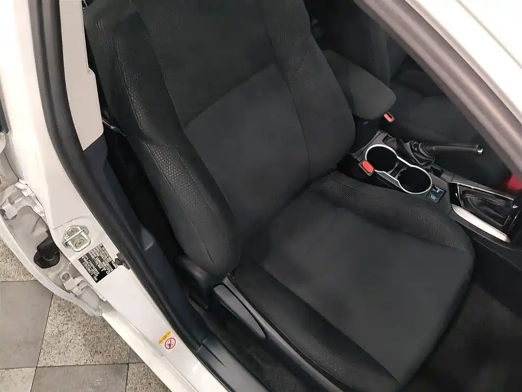 Toyota Levin 2017 Facelift 185T CVT Elite (China V) фото 25