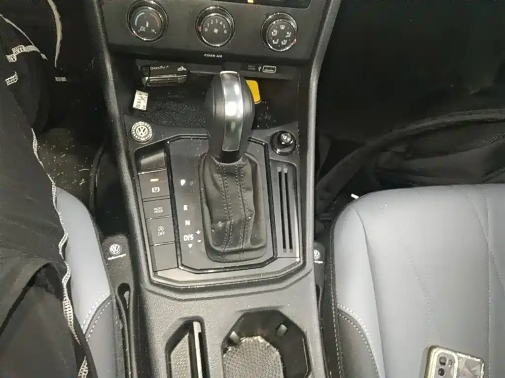 Volkswagen Lavida 2024 Model 1.5L Automatic Starlight 5 Million Edition фото 14