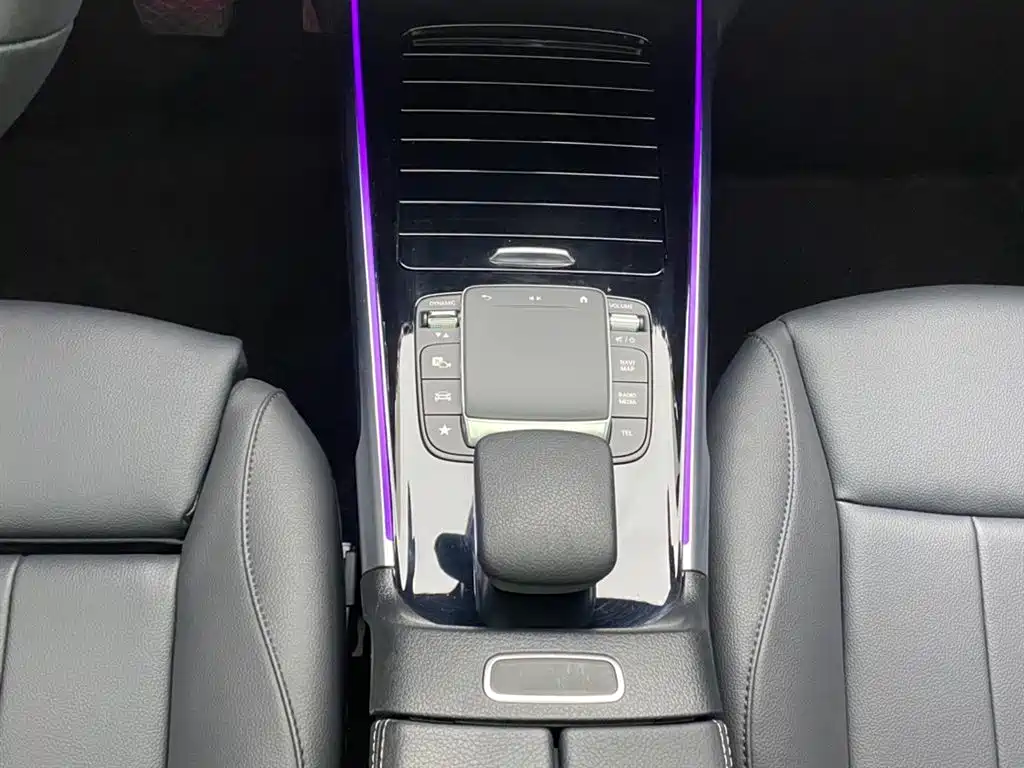 Mercedes-Benz GLB 2023 GLB 220 Dynamic фото 21