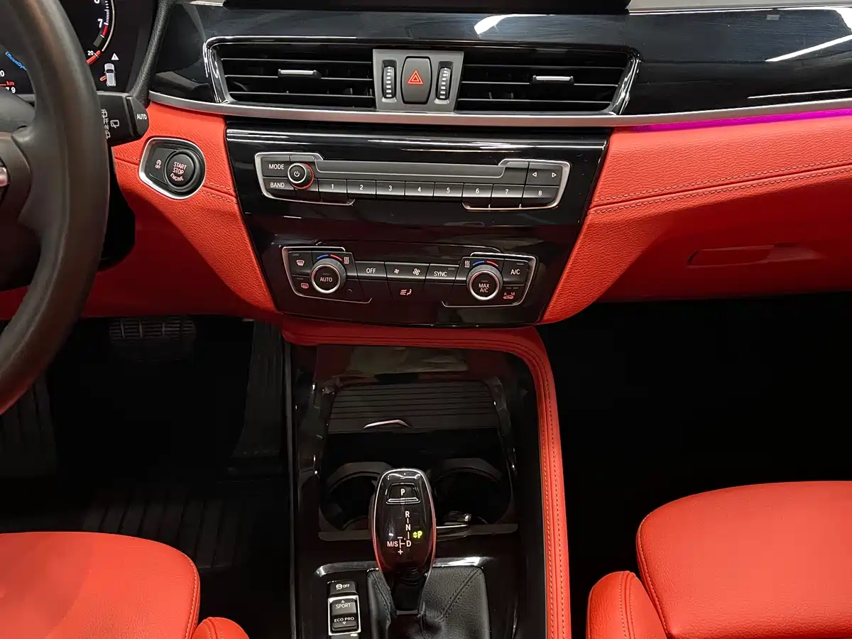 Photo 6 - BMW X2