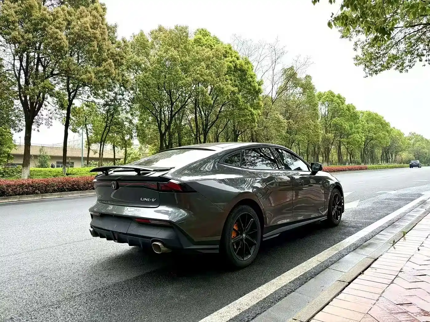 CHANGAN UNI-V