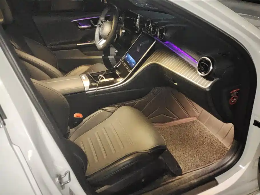 Mercedes-Benz C-Class 2023 C 200 L Sport фото 8